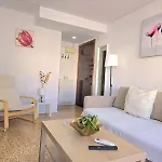 Nogalera Rainbow 2-bedroom Apartment, Pool And Parking By Namaste Elite Appartamento