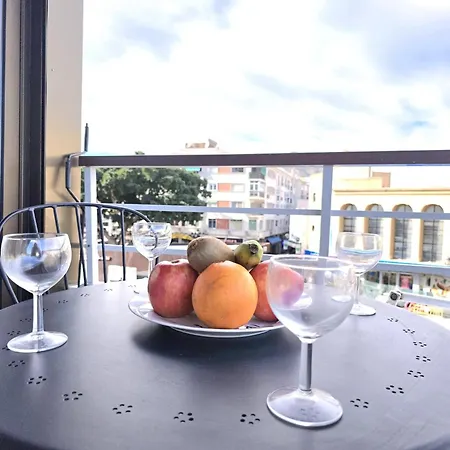 Апартаменты Nogalera Rainbow 2-bedroom Apartment, Pool And Parking By Namaste Elite Торремолинос