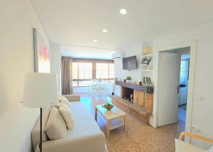Nogalera Rainbow 2-bedroom Apartment, Pool And Parking By Namaste Elite * Torremolinos