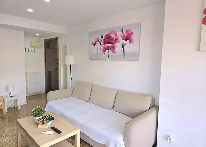 Nogalera Rainbow 2-bedroom Apartment, Pool And Parking By Namaste Elite Torremolinos