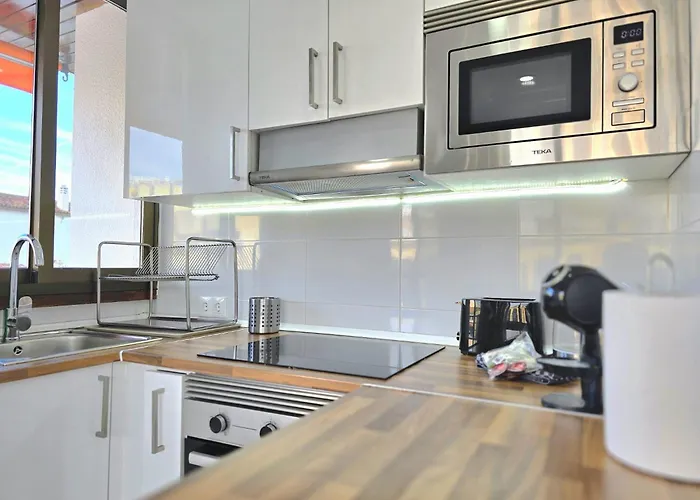 Nogalera Rainbow 2-bedroom Apartment, Pool And Parking By Namaste Elite