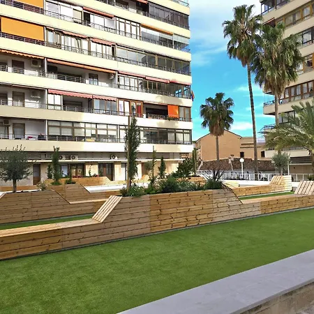 Nogalera Rainbow 2-bedroom Apartment, Pool And Parking By Namaste Elite * Торремолинос