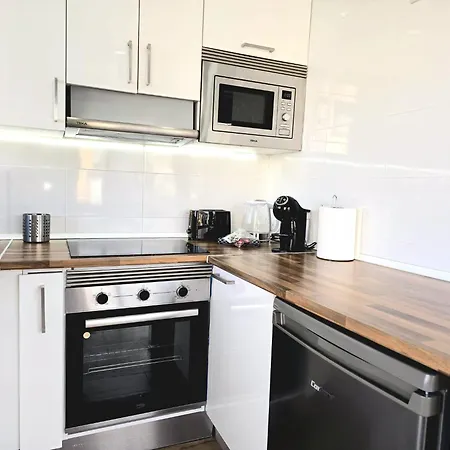 Nogalera Rainbow 2-bedroom Apartment, Pool And Parking By Namaste Elite Lägenhet *