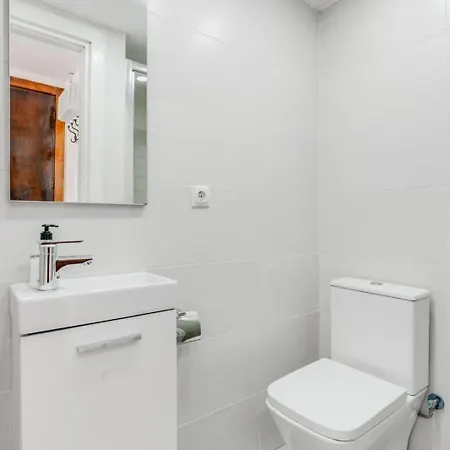 Nogalera Rainbow 2-bedroom Apartment, Pool And Parking By Namaste Elite Apartmán *