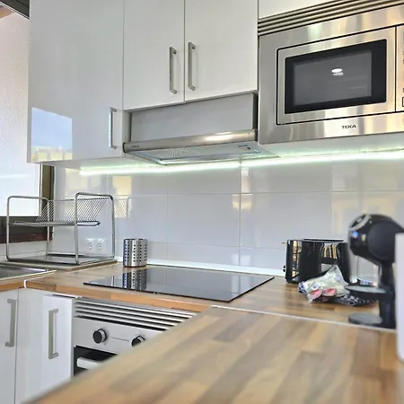 Nogalera Rainbow 2-bedroom Apartment, Pool And Parking By Namaste Elite